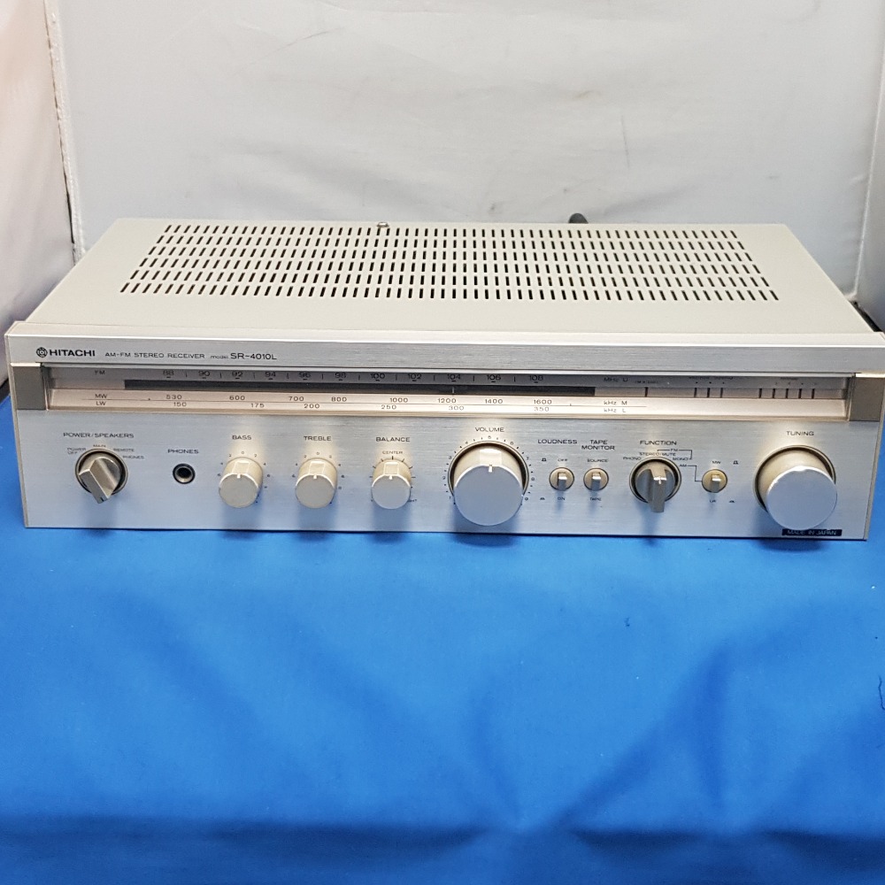 HITACHI SR4010L AM FM Stereo Receiver with Phono Input Own4Less